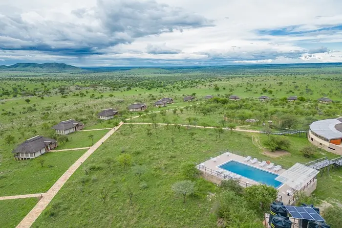 Serengeti Safari Lodge 1